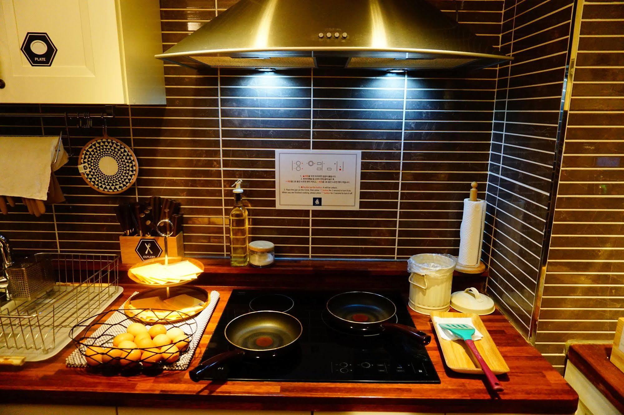 Hostel Blue Boat Myeongdong *